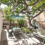 Marko Apartment *